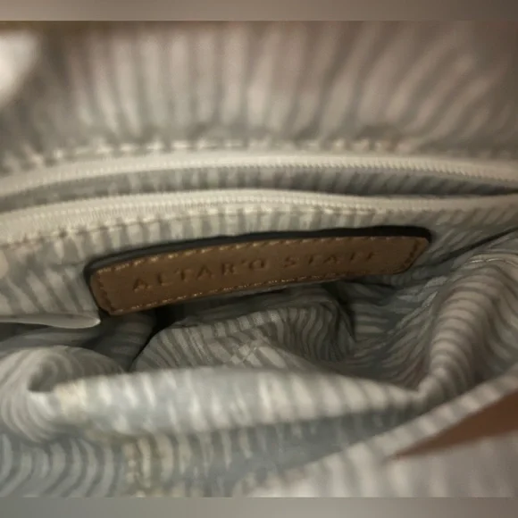 Medium sized Altar’d State brown colored with pastel flowers purse - Picture 4 of 6